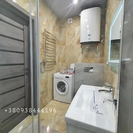 King & Queen's Place 18 *