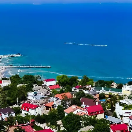 King & Queen's Place 18 * Odessa